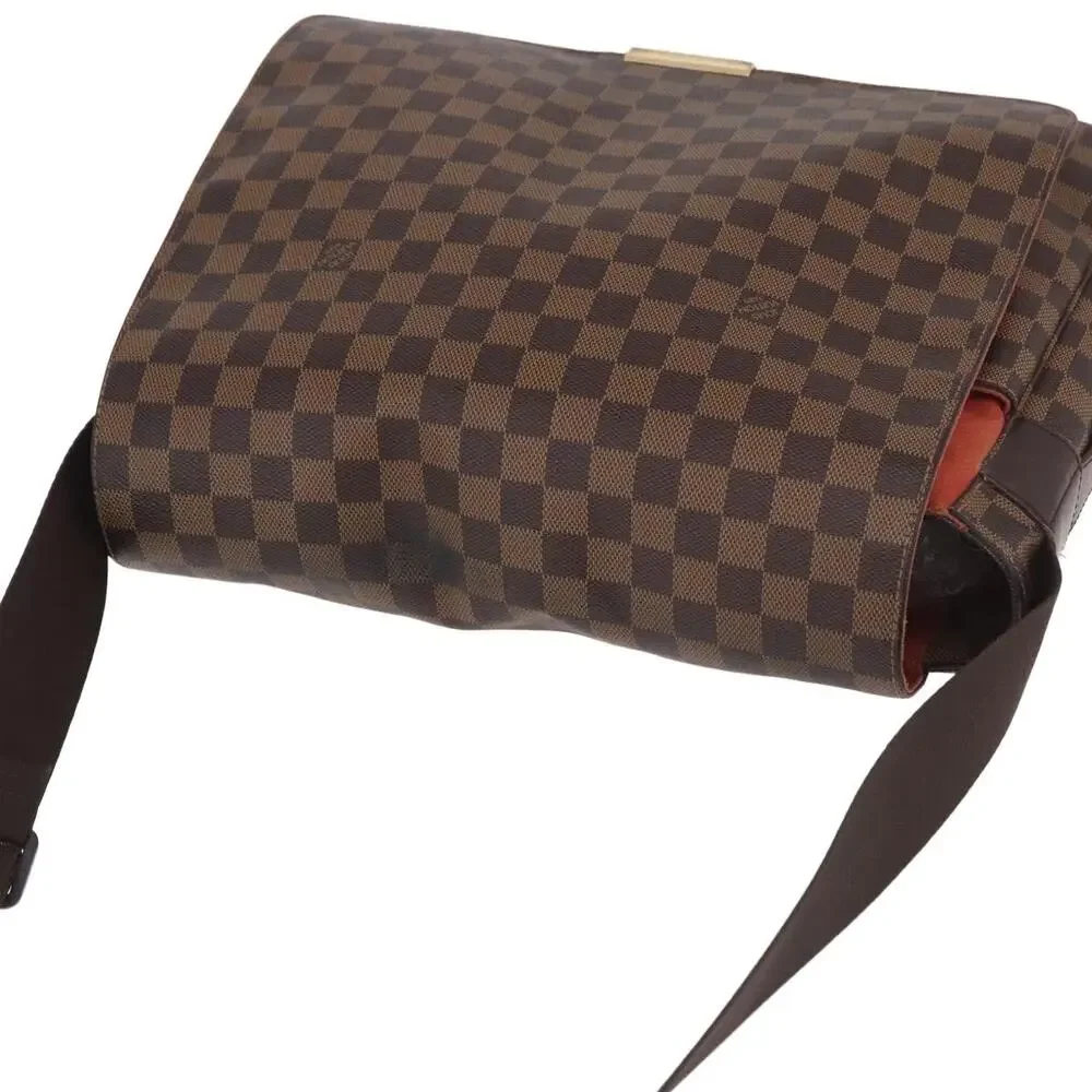 Louis Vuitton height 11